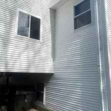 Vinyl Siding Composite Deck 6