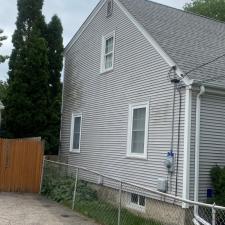 vinyl-siding-deck-and-concrete-cleaning-in-lincoln-ri 3