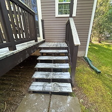 Deck-Washing-In-Cranston-Rhode-Island 3