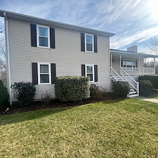 Spontaneous-house-washing-in-Lincoln-Rhode-Island 0