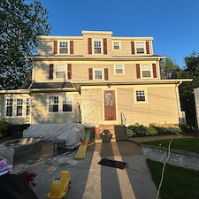 The-Tricks-Of-The-Triple-Decker-House-Washing-In-The-Rumford-Area-of-East-Providence 7