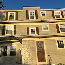 The-Tricks-Of-The-Triple-Decker-House-Washing-In-The-Rumford-Area-of-East-Providence 8