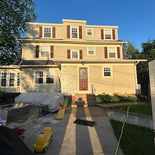 The-Tricks-Of-The-Triple-Decker-House-Washing-In-The-Rumford-Area-of-East-Providence 10