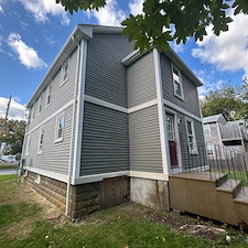 Transforming-this-home-in-warren-Rhode-Island-with-a-little-house-washing 1