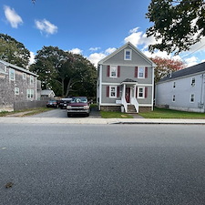 Transforming-this-home-in-warren-Rhode-Island-with-a-little-house-washing 4