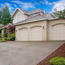 Expert Rhode Island Driveway Washing: Transform Your Home's Curb Appeal Thumbnail